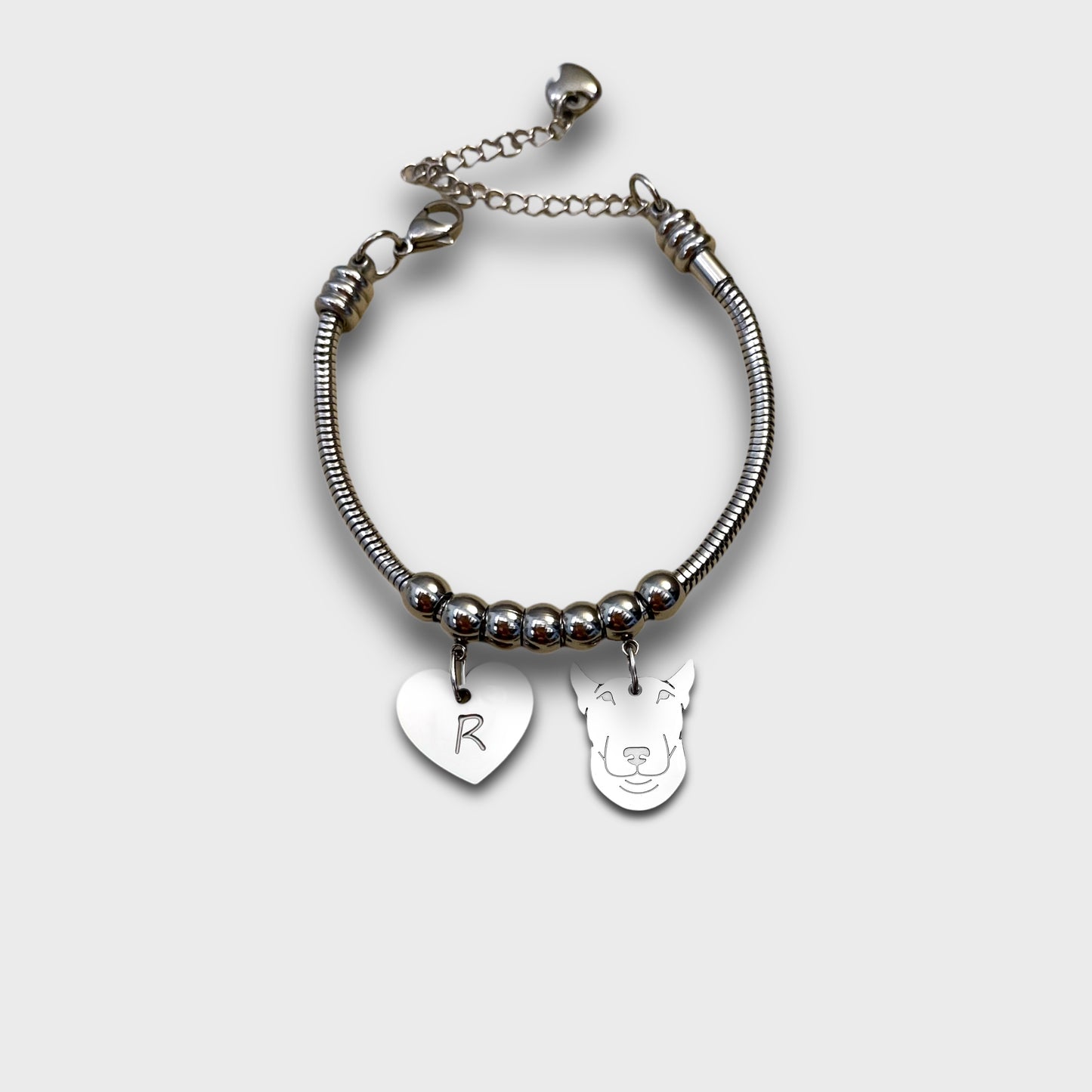 Bracciale Cane Bull Terrier e zampa con iniziale incisa , Ciondolo Bull terrier