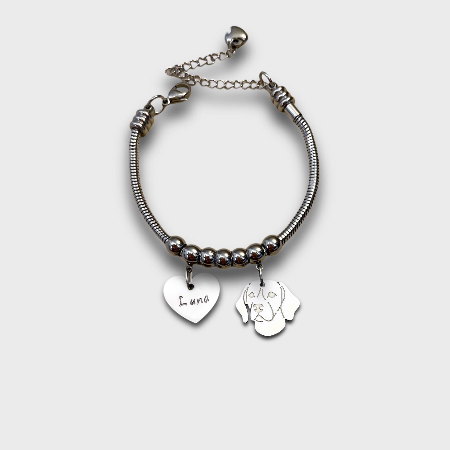 Bracciale Cane Beagle e zampa con iniziale incisa, Bracciale cane Beagle personalizzato