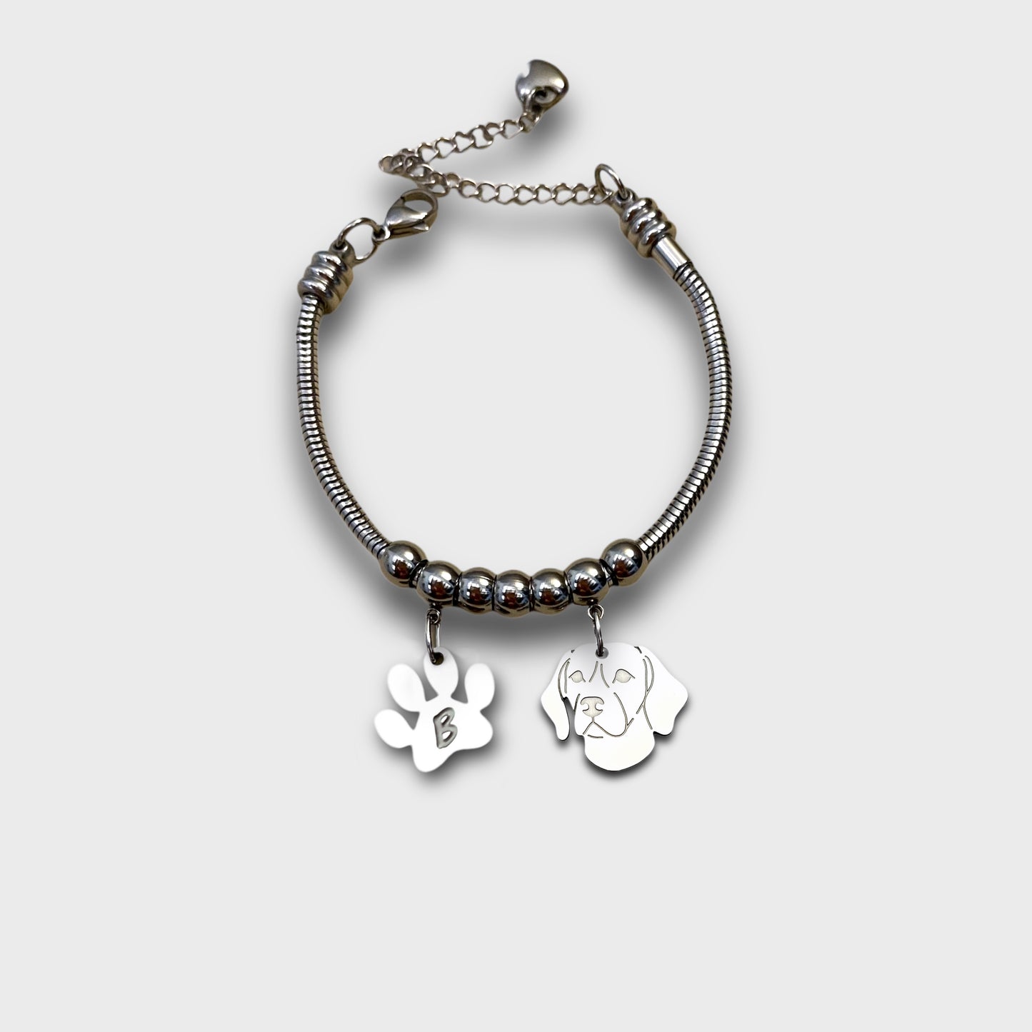 Bracciale Cane Beagle e zampa con iniziale incisa, Bracciale cane Beagle personalizzato